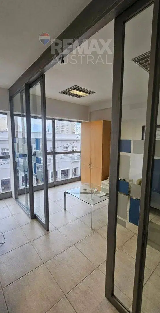 OFICINA EN MORENO Y SAN MARTIN-CENTRO-COMODORO 2