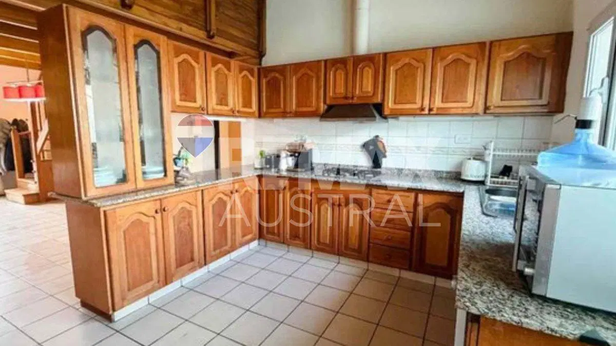 CASA 4 DORMITORIOS KM3 4