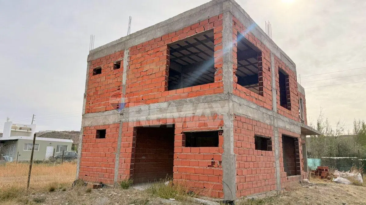 LOTE CON MEJORA BELLA VISTA SUR 3