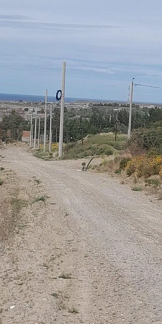 TERRENO 360 M2 MEJORA 75 M2 VENTA LOTEO LOS SAUCES 4