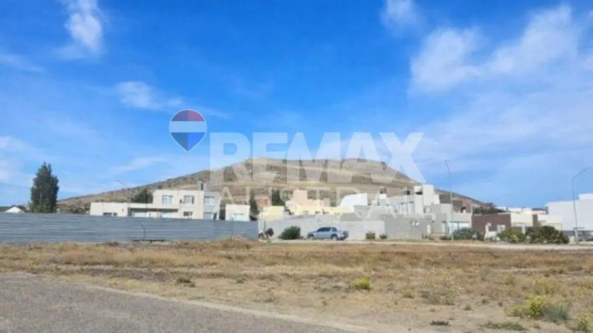 TERRENO COMERCIAL EN ALTOS DE LA VILLA RADA TILLY 3