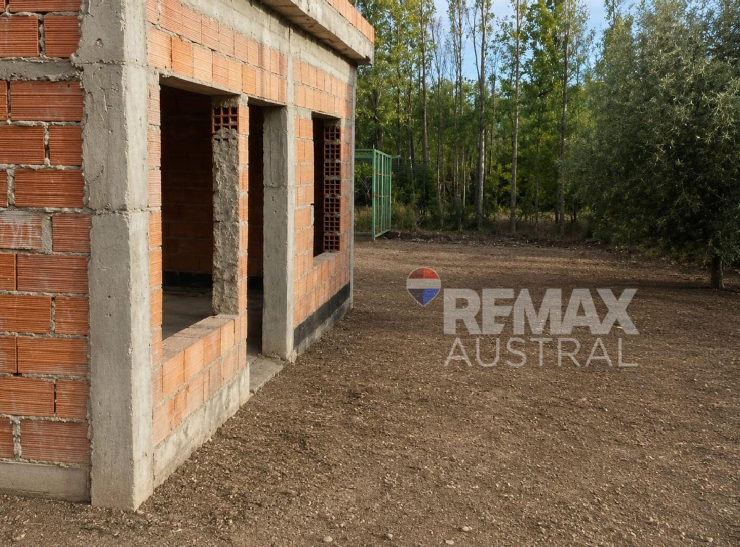 CASA A TERMINAR CON LOTE DE 557 MTS2