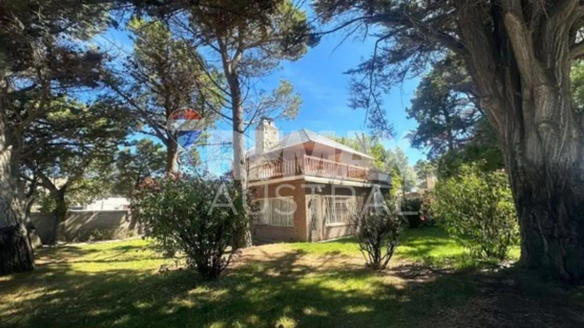 CASA 3 DORMITORIOS CALLE PIEDRA BUENA RADA TILLY 5