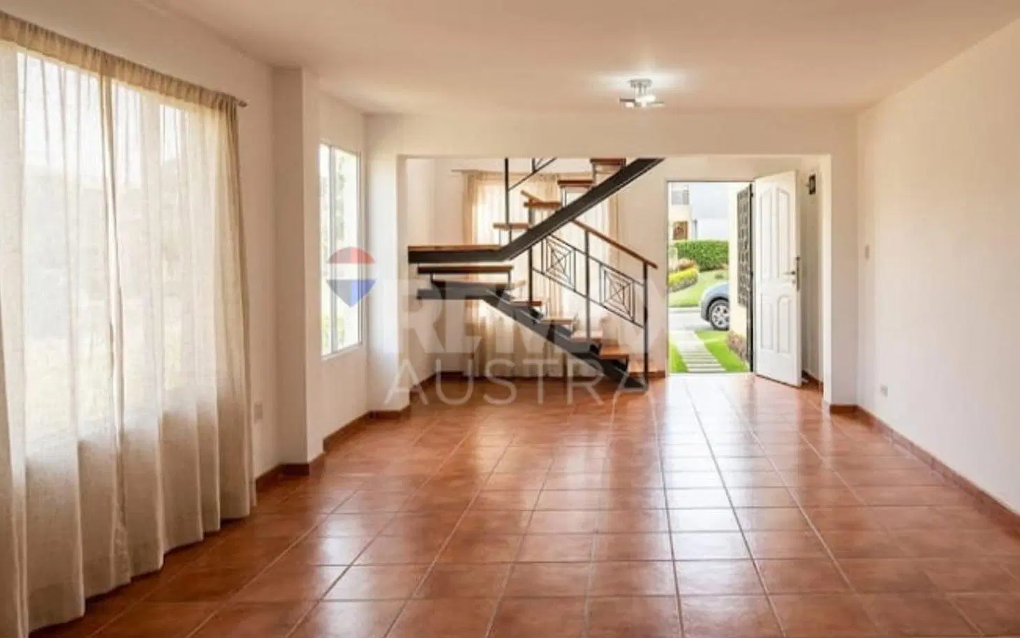 CASA ESQUINA EN VENTA B °CEFERINO 3