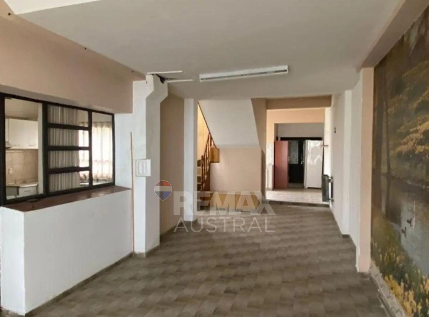 VENTA CASA A REFACCIONAR, 4D-CON LOCAL COMERCIAL 4