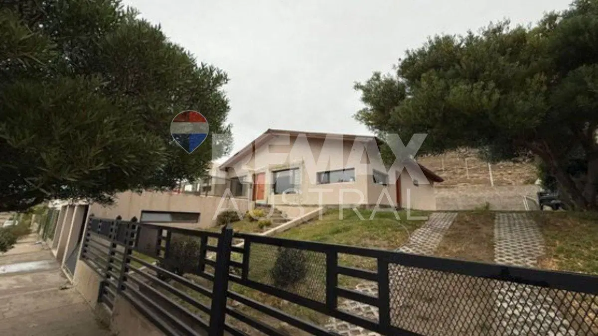 CASA 3 DORM Y PATIO ALTOS DE LA VILLA RADA TILLY 4
