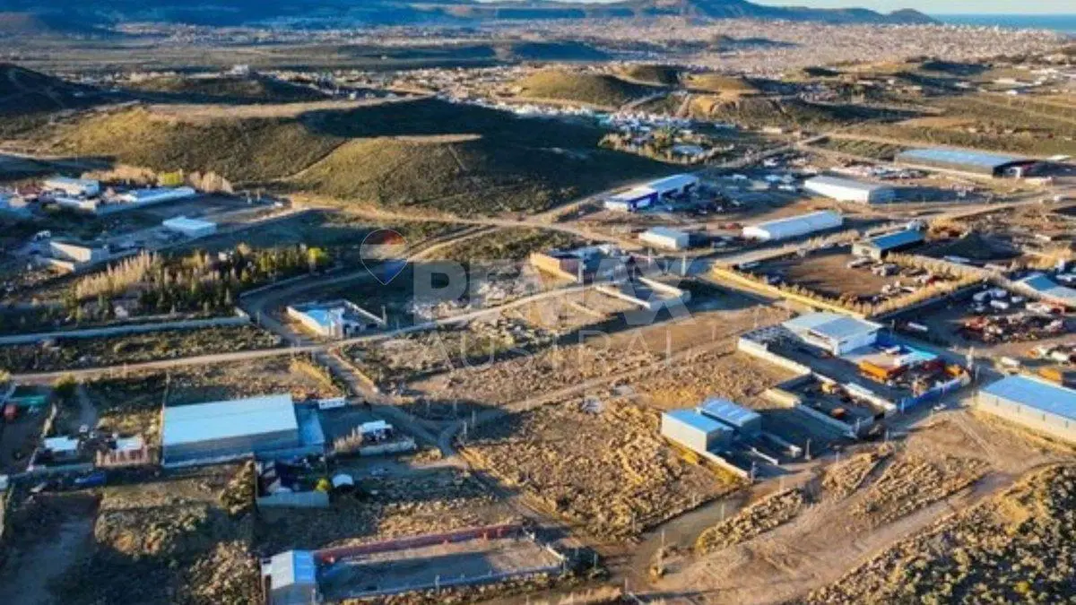 EN VENTA TERRENO 143 - ZONA INDUSTRIAL 3