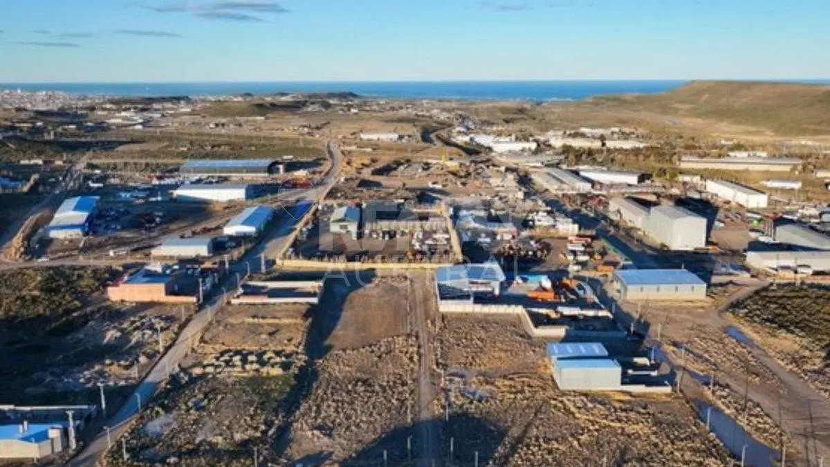 EN VENTA TERRENO 143 - ZONA INDUSTRIAL 2