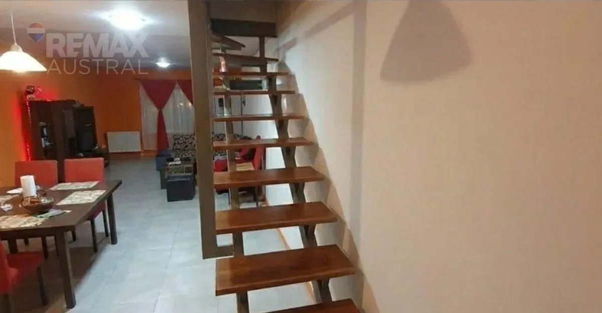 DEPTO 110 M2 CUBIERTOS AVDA. RIVADAVIA Y PATIO 5