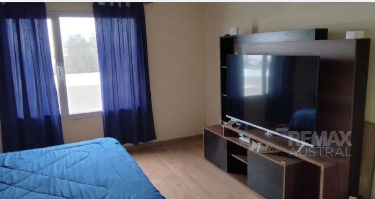 DEPTO 110 M2 CUBIERTOS AVDA. RIVADAVIA Y PATIO 8