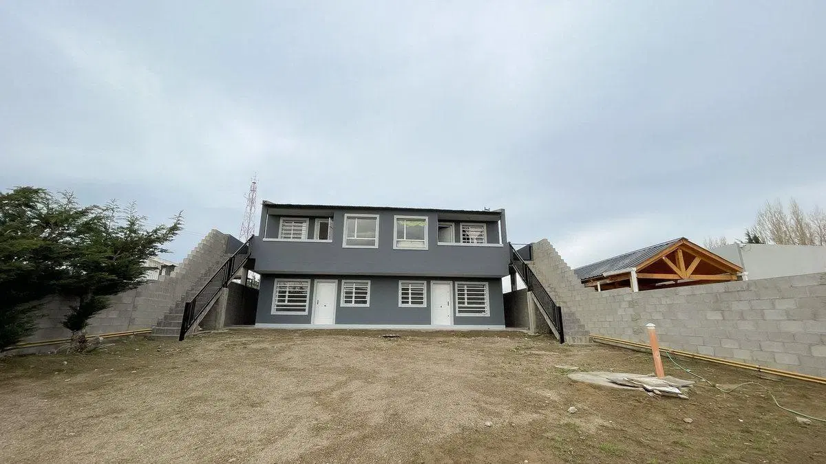 4 Deptos, Venta. B° Tres Pinos  Giraudo 806 4