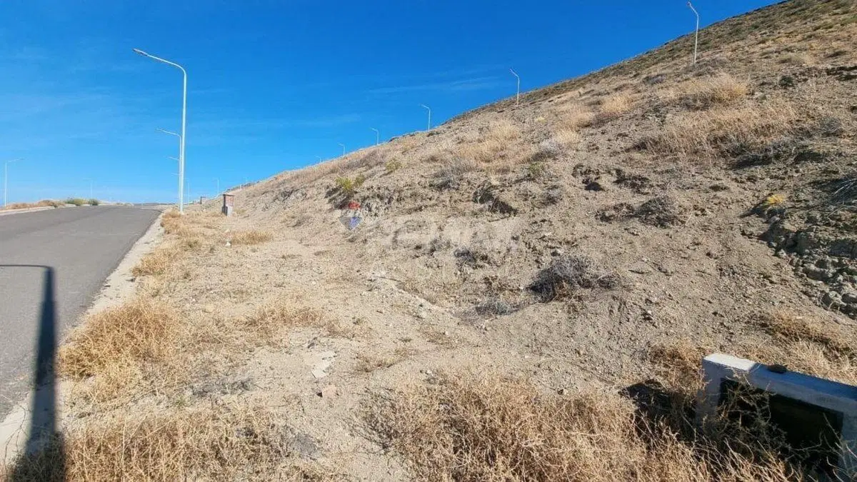 TERRENO EN LA COLINA 3