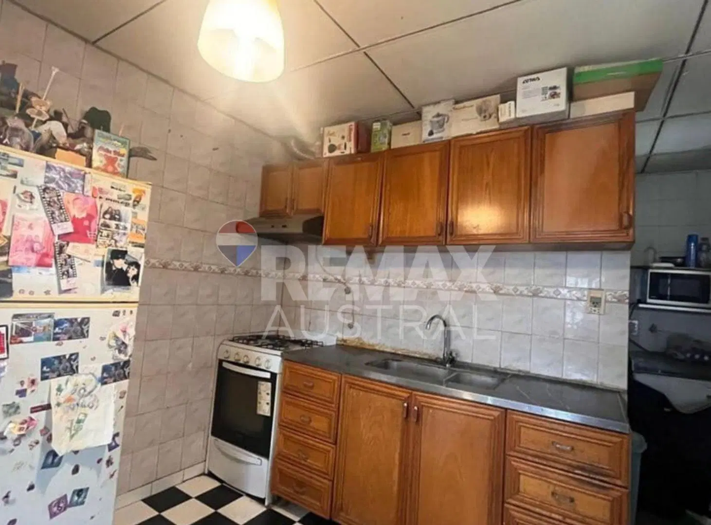 CASA CINCO DORMITORIO- AV. LISANDRO DE LA TORRE 4