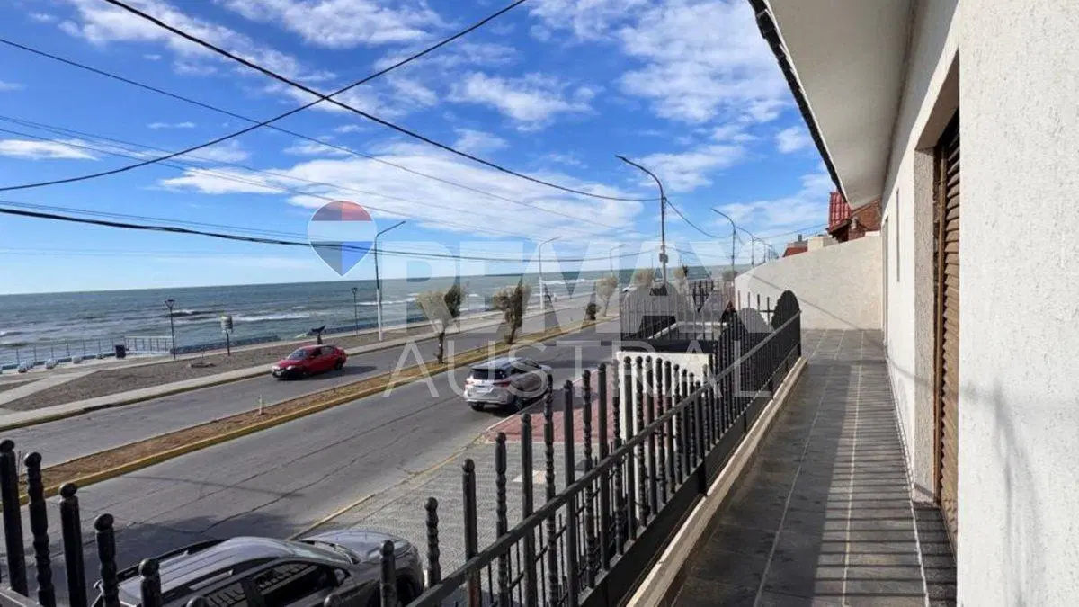 CASA 5 DORMITORIOS CALETA OLIVIA COSTANERA 5