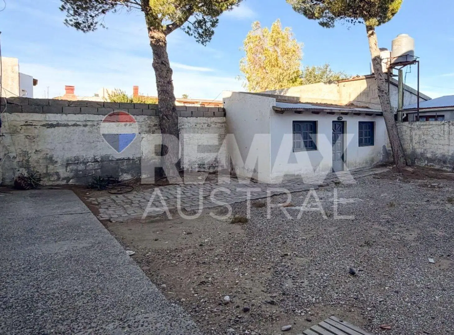 CASA de 3 DORMITORIOS BARRIO PUEYRREDÓN 8