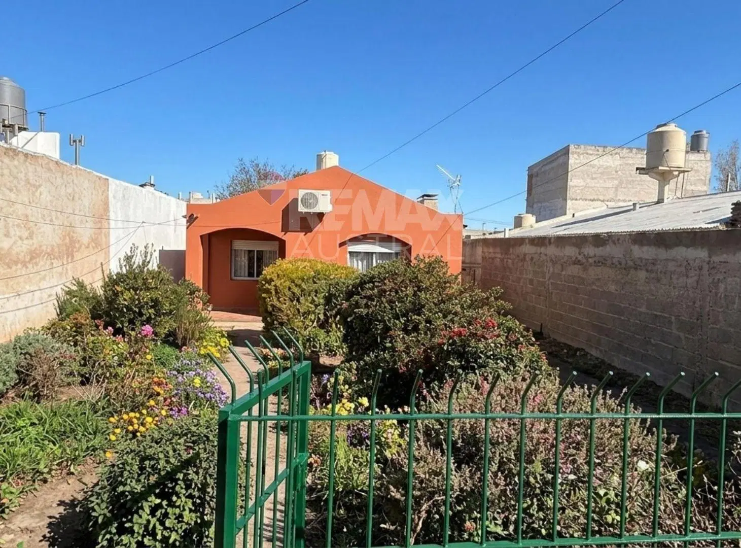 CASA 2 DORMIS , BARRIO PUEYRREDON, APTA CREDITO 4