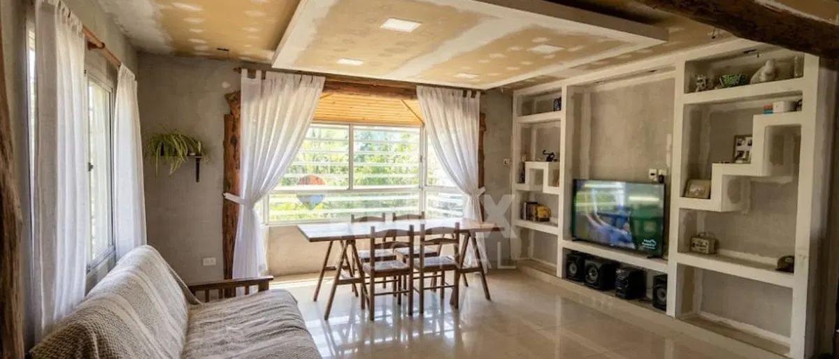 CASA EN VENTA LOTE PARQUIZADO - B°ATARDECER 3