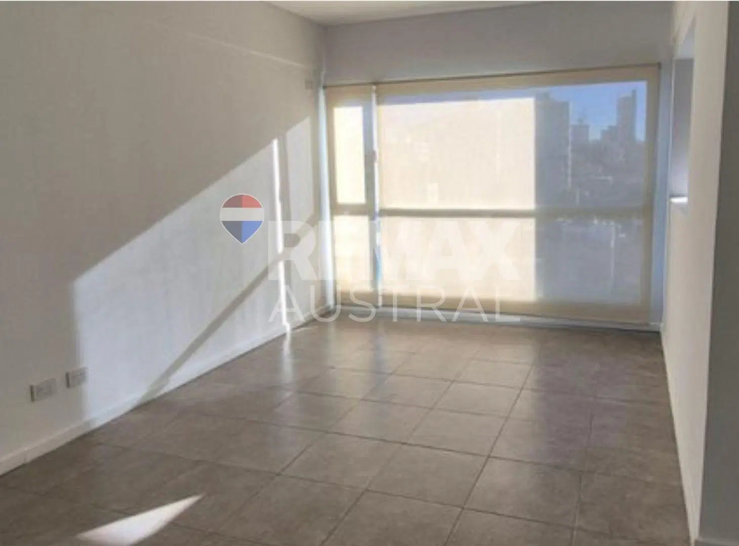 Departamento dos dormitorios con cochera 3