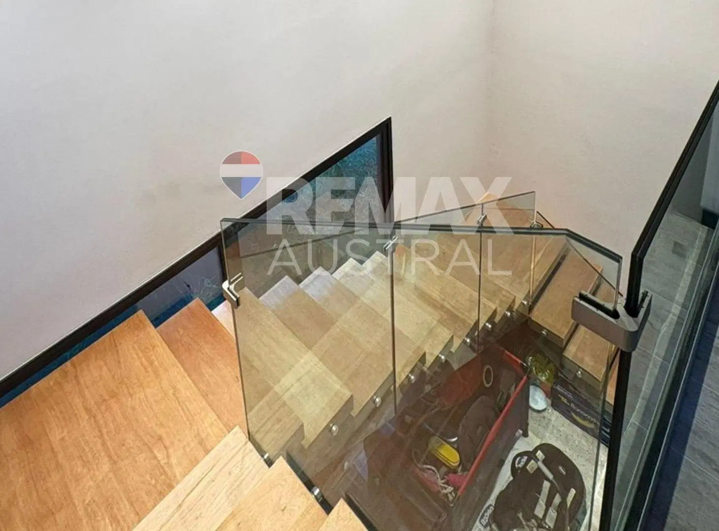 Casa 4 dormitorios barrio Roca 3