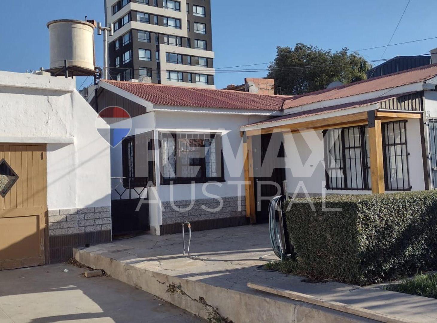 CASA DE 3 DORM. A METROS DEL FUTURO SHOPPING