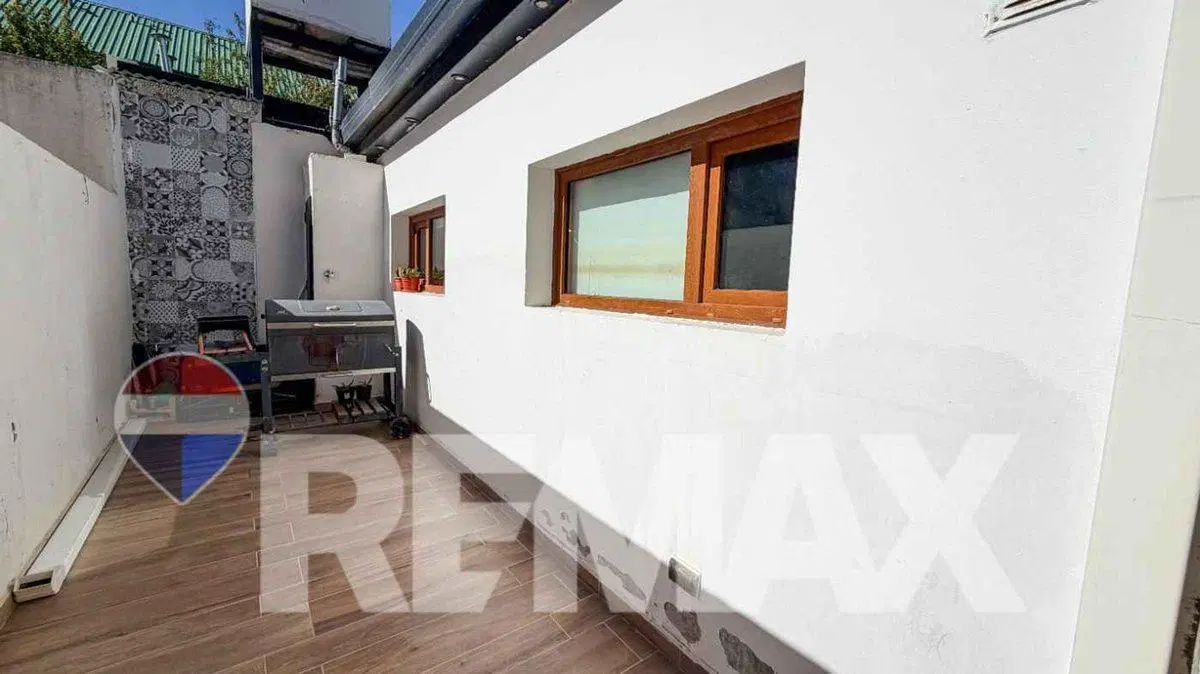 DUPLEX en Barrio Roca 8