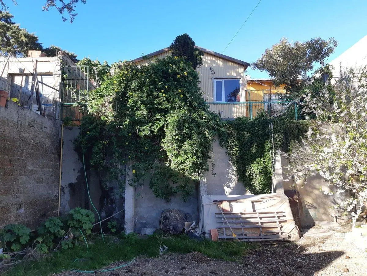 2 CASAS SOBRE 540m2 TERRENO a Mts  AVDA RIVADAVIA 4