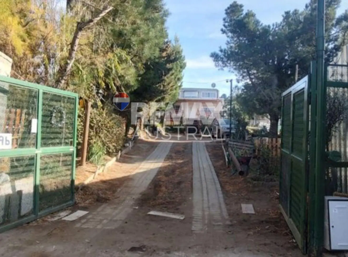 CASA EN LOTE PARQUIZADO 4