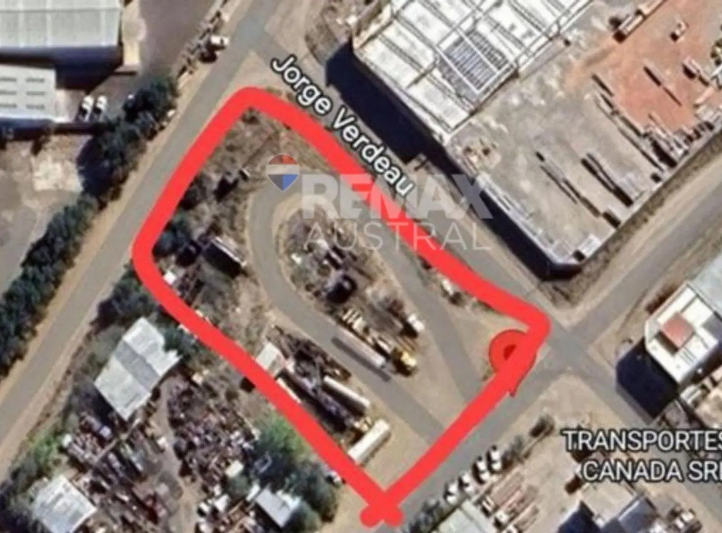 LOTE EN ESQUINA BARRIO INDUSTRIAL 3
