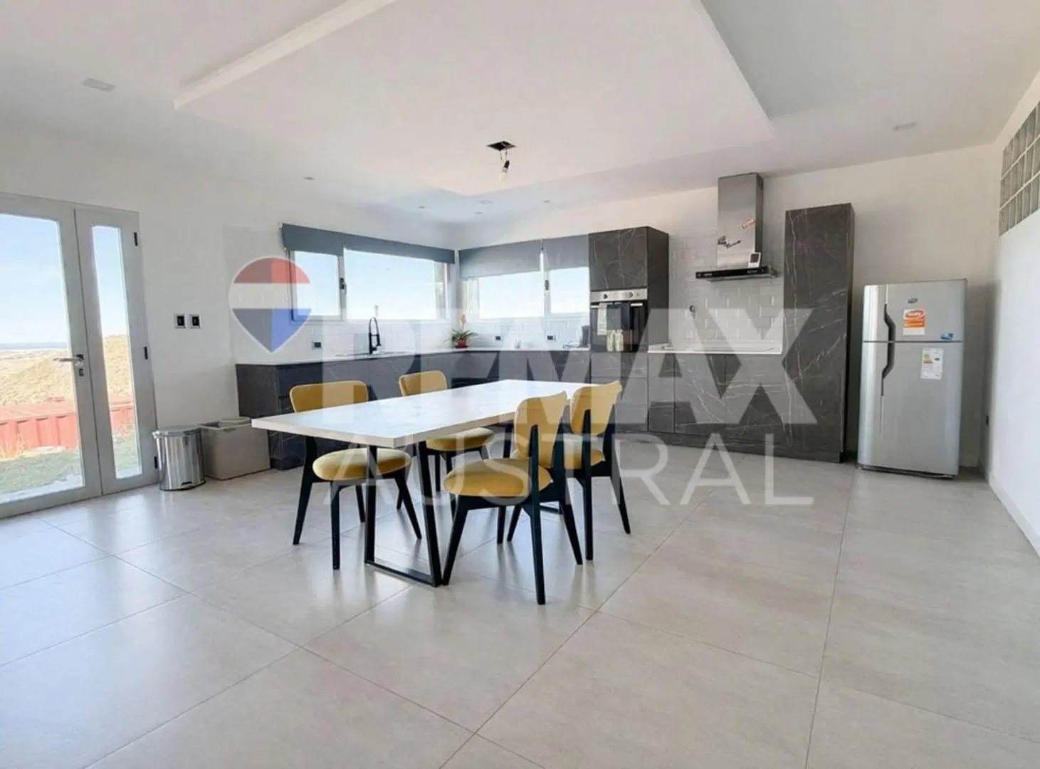 Casa 3 dormitorios en Bella Vista Oeste 2