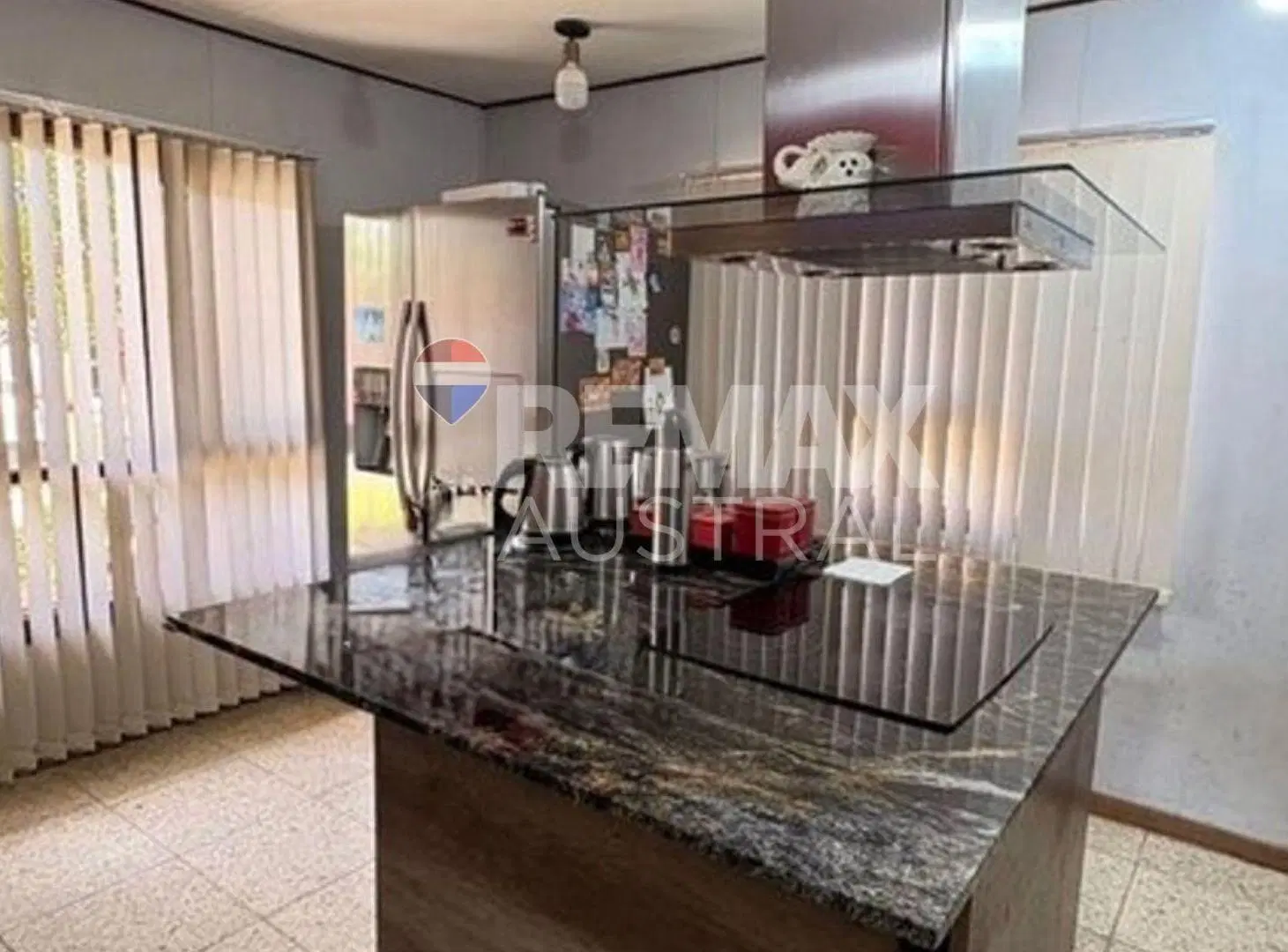 CASA PREFABRICADA EN BARRIO PUEYRREDON 8