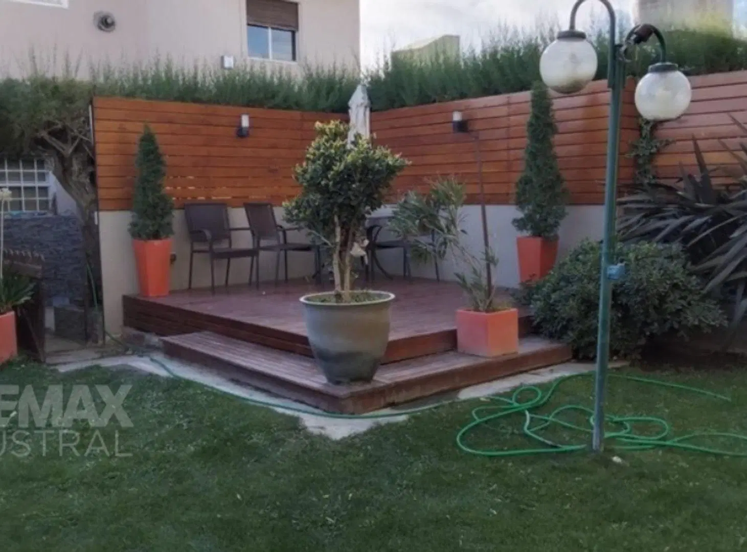 CASA 3 DORM.+ QUINCHO+PATIO+3 BAÑOS+ENTRADA AUTOS 5