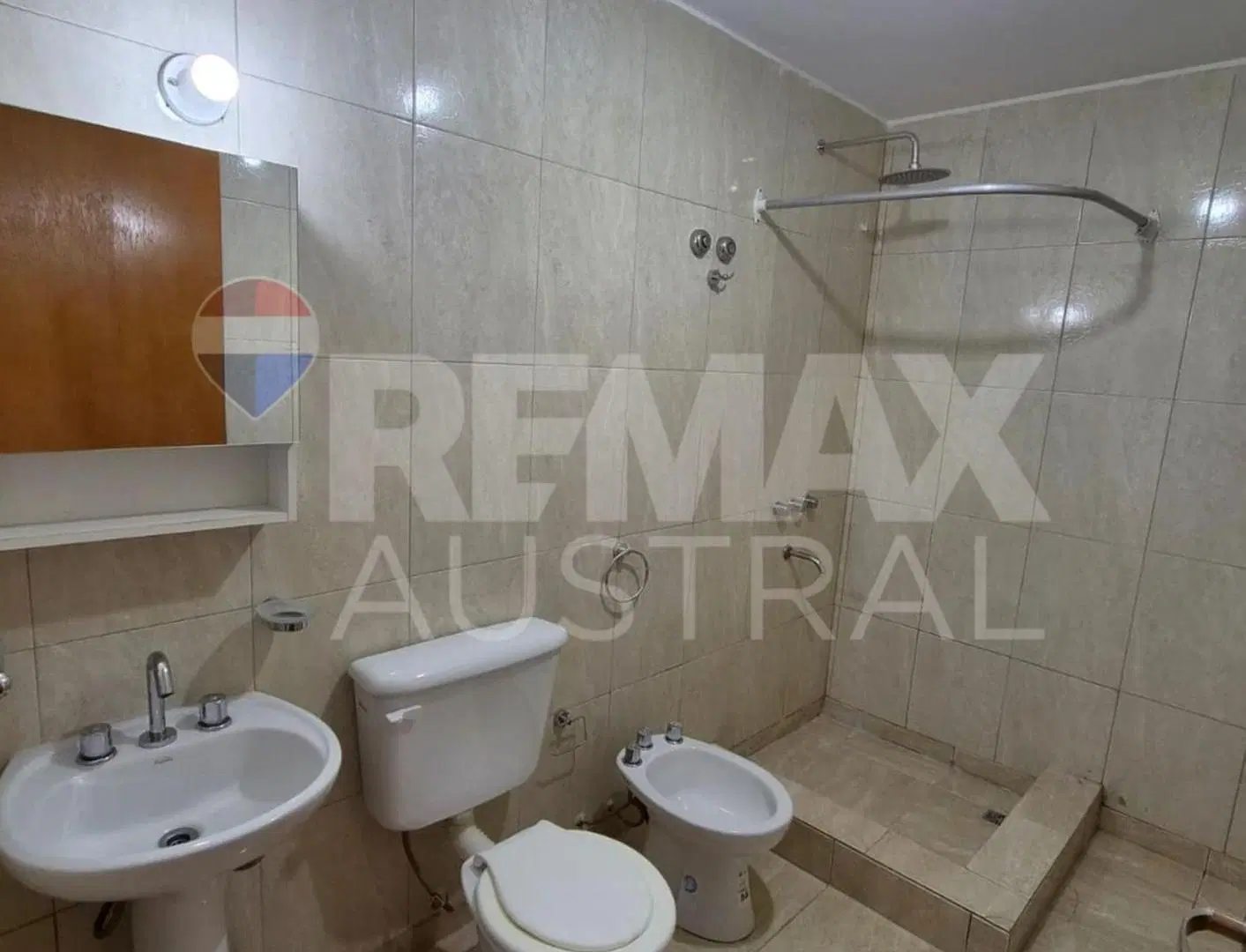 DOS CASAS DE 1 DORMITORIO-KM 5 COMODORO RIVADAVIA 4