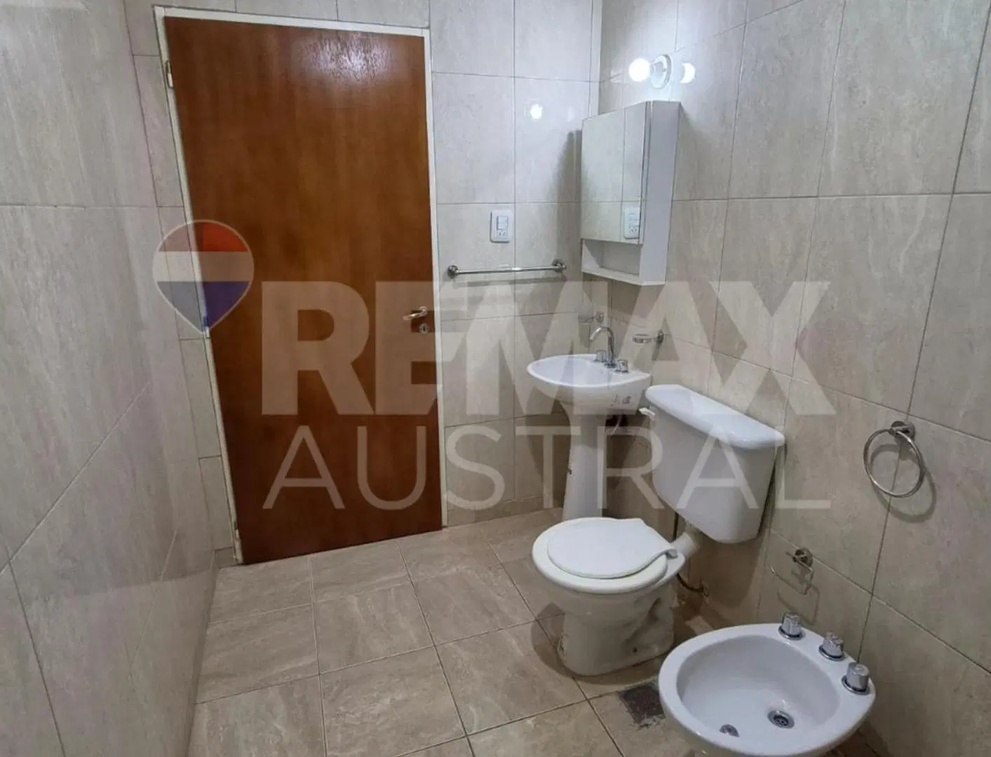 DOS CASAS DE 1 DORMITORIO-KM 5 COMODORO RIVADAVIA 3
