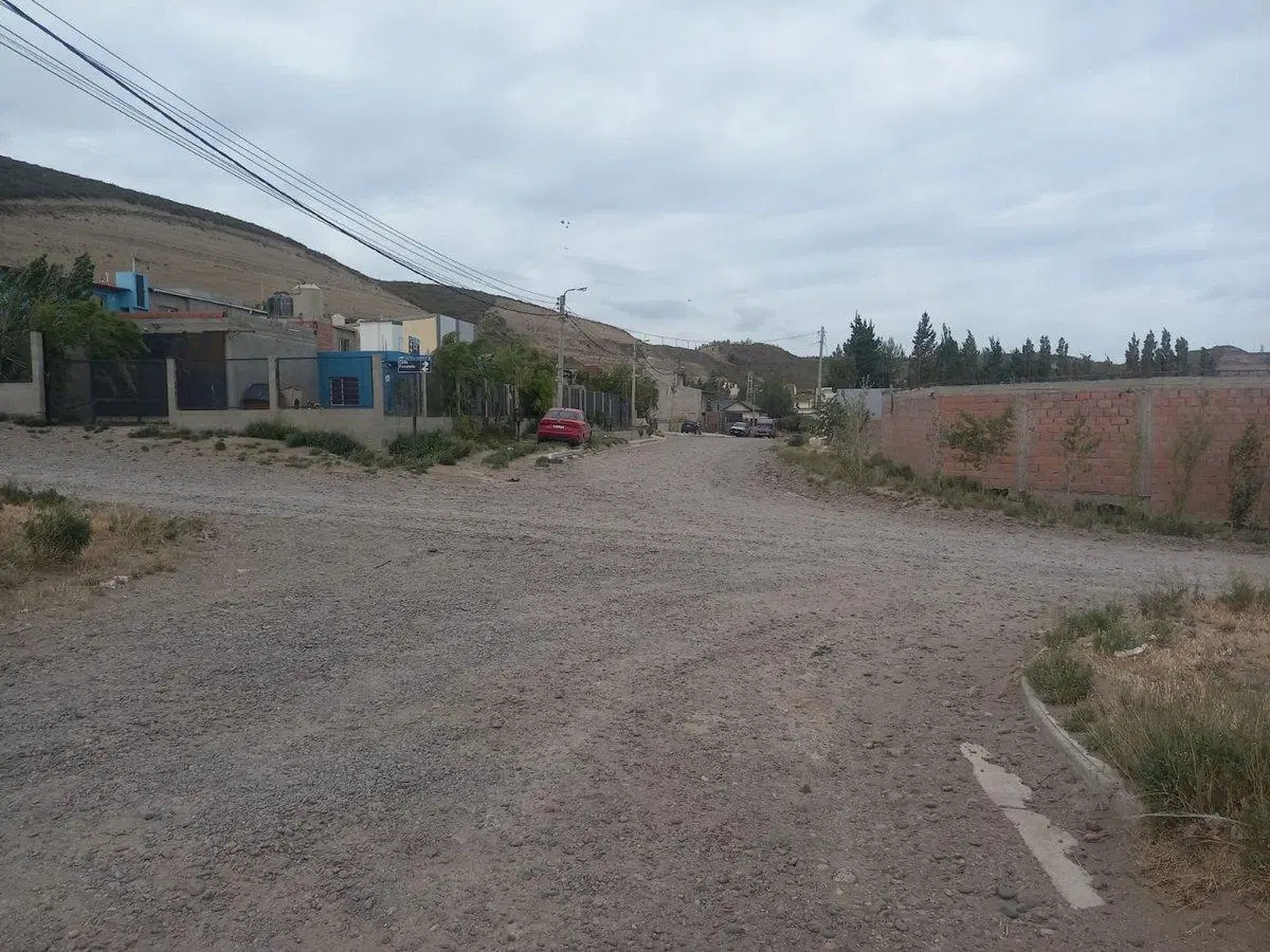 TERRENO CON MEJORA A MTS DEL CAMINO ROQUE GONZALEZ 4