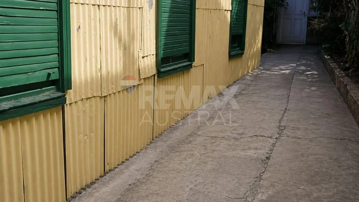 CASA APTA PARA EDIFICAR EN ZONA CENTRO 4