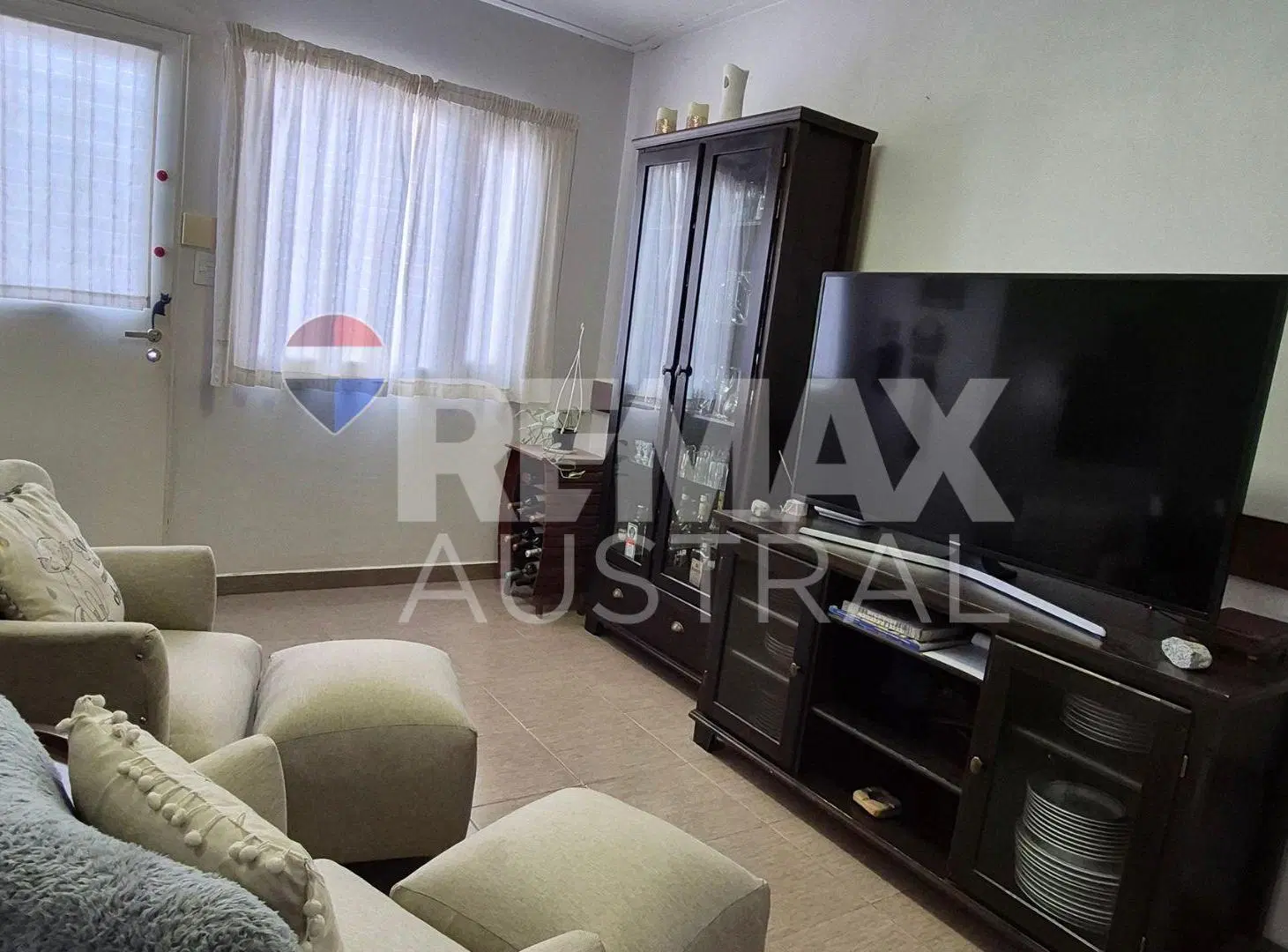 Casa 5 dormitorios km 3 Apta Crédito Hipotecario 2