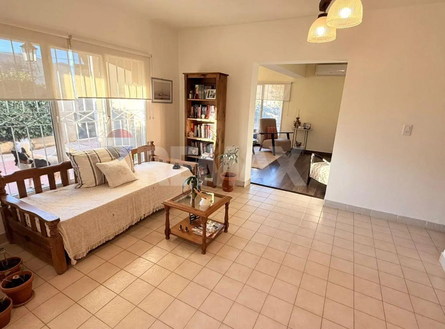CASA 4 DORMITORIOS BARRIO PUEYRREDON 4
