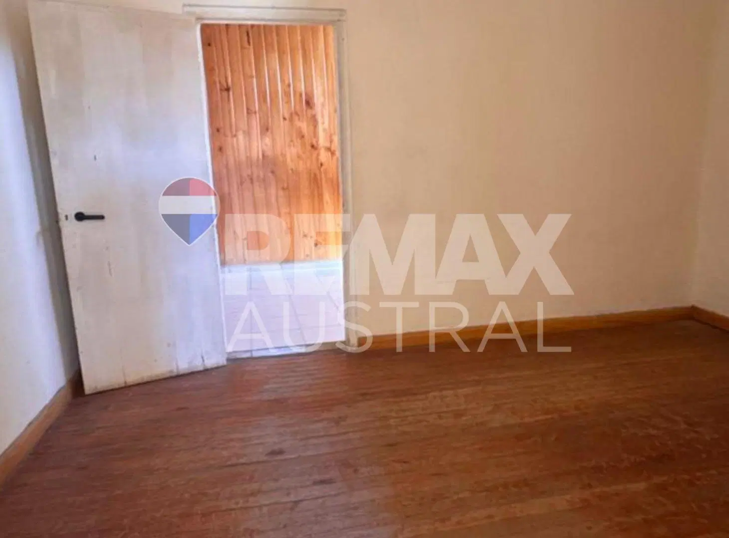 CASA 2 DORMITORIOS KM 3 MOSCONI APTA CRÉDITO 4