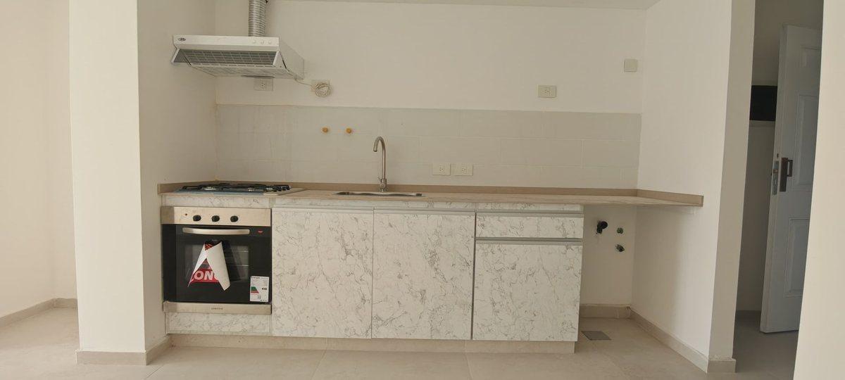 Foto de Monoambiente con balcón, parrilla y cochera, imagen 3