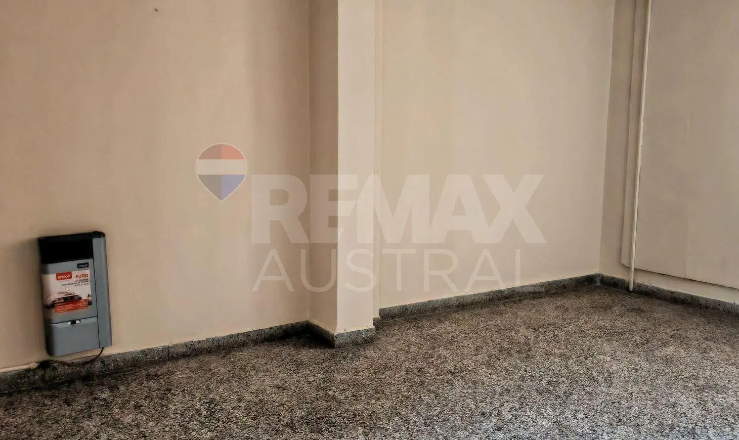 Local comercial con departamento 5