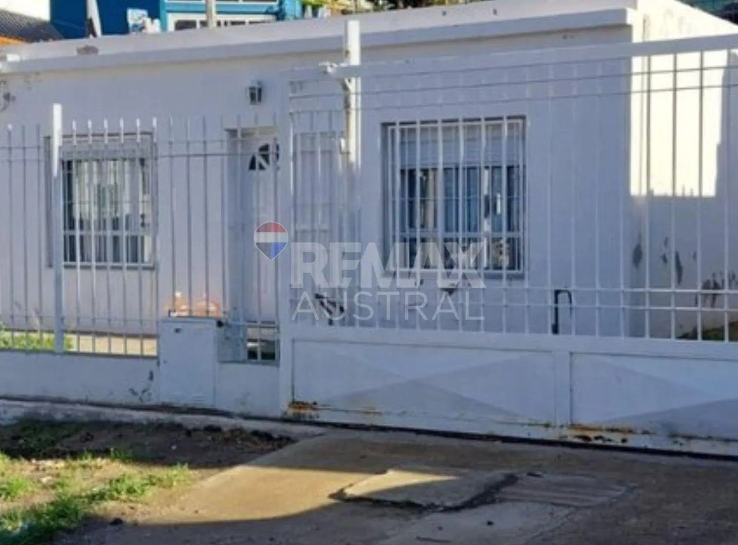 CASA + 2 DEPARTAMENTOS OPCION LOCAL COMERCIAL 3