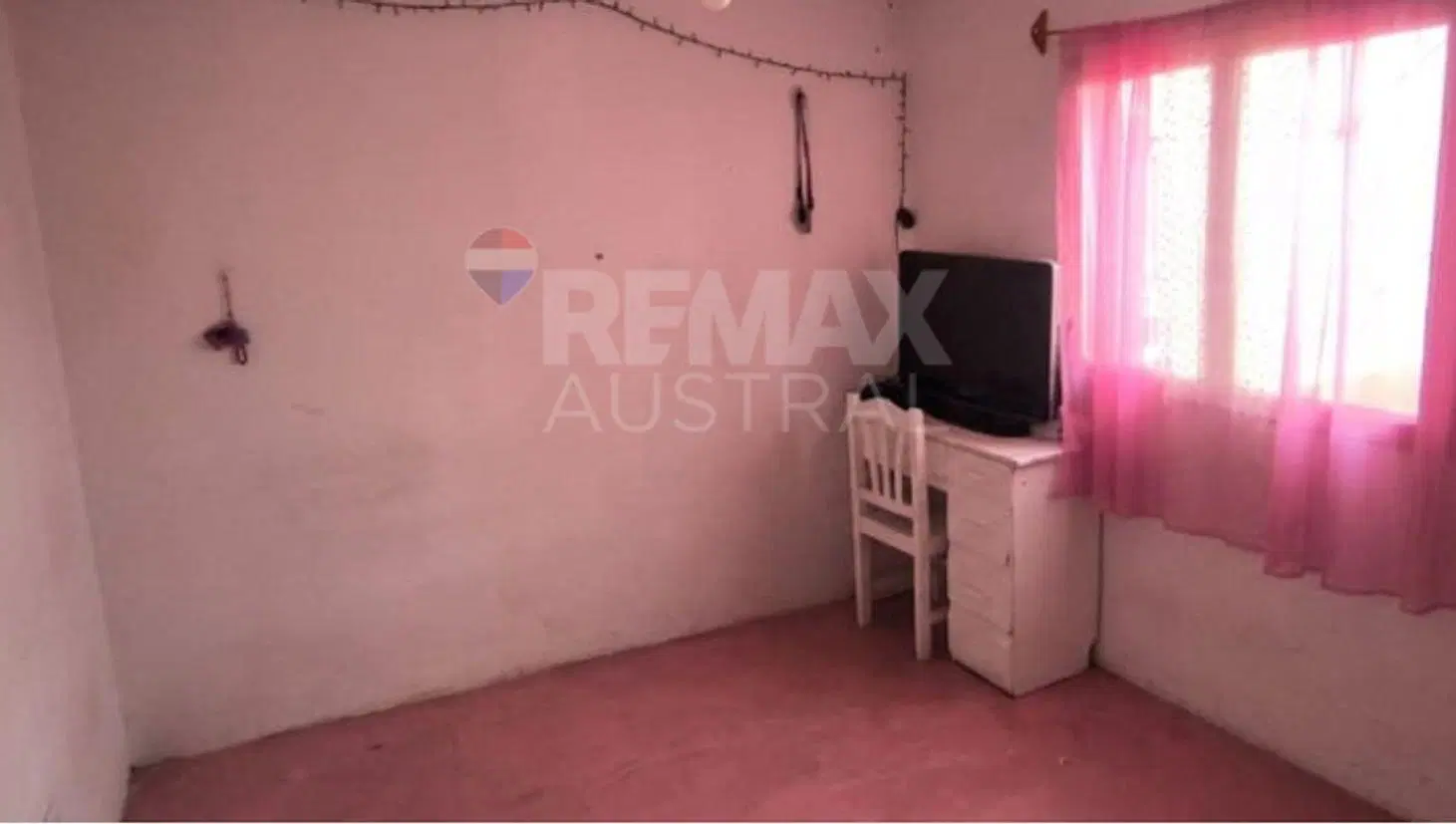 CASA EN VENTA AVENIDA POLONIA-NO APTA CREDITO 7