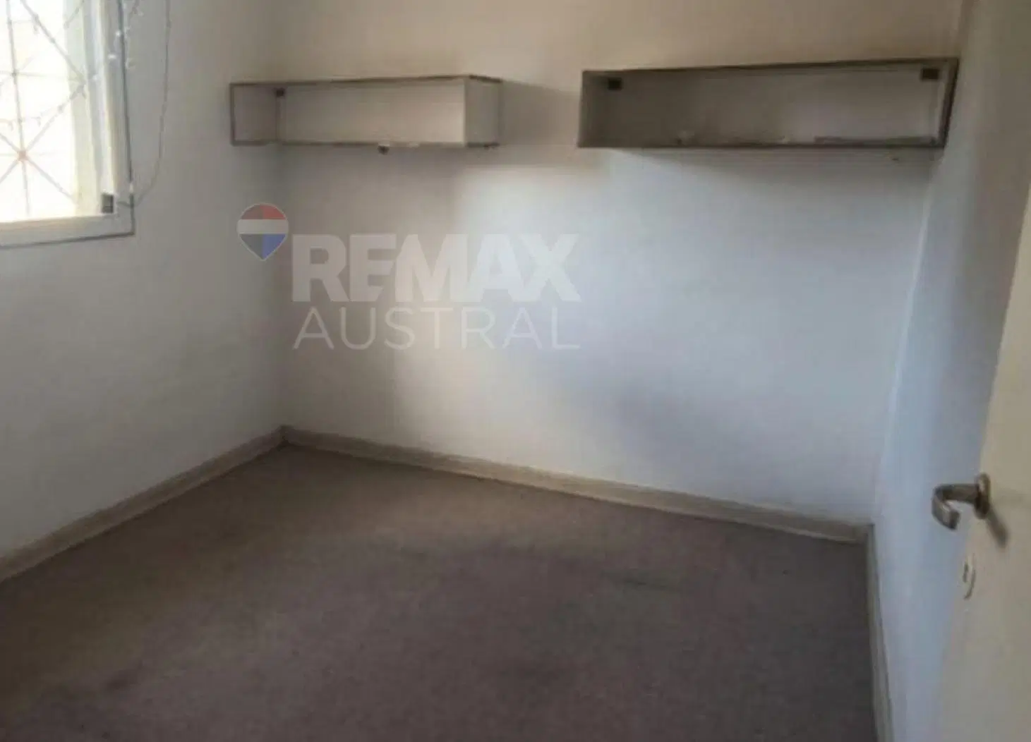 CASA EN VENTA AVENIDA POLONIA-NO APTA CREDITO 3