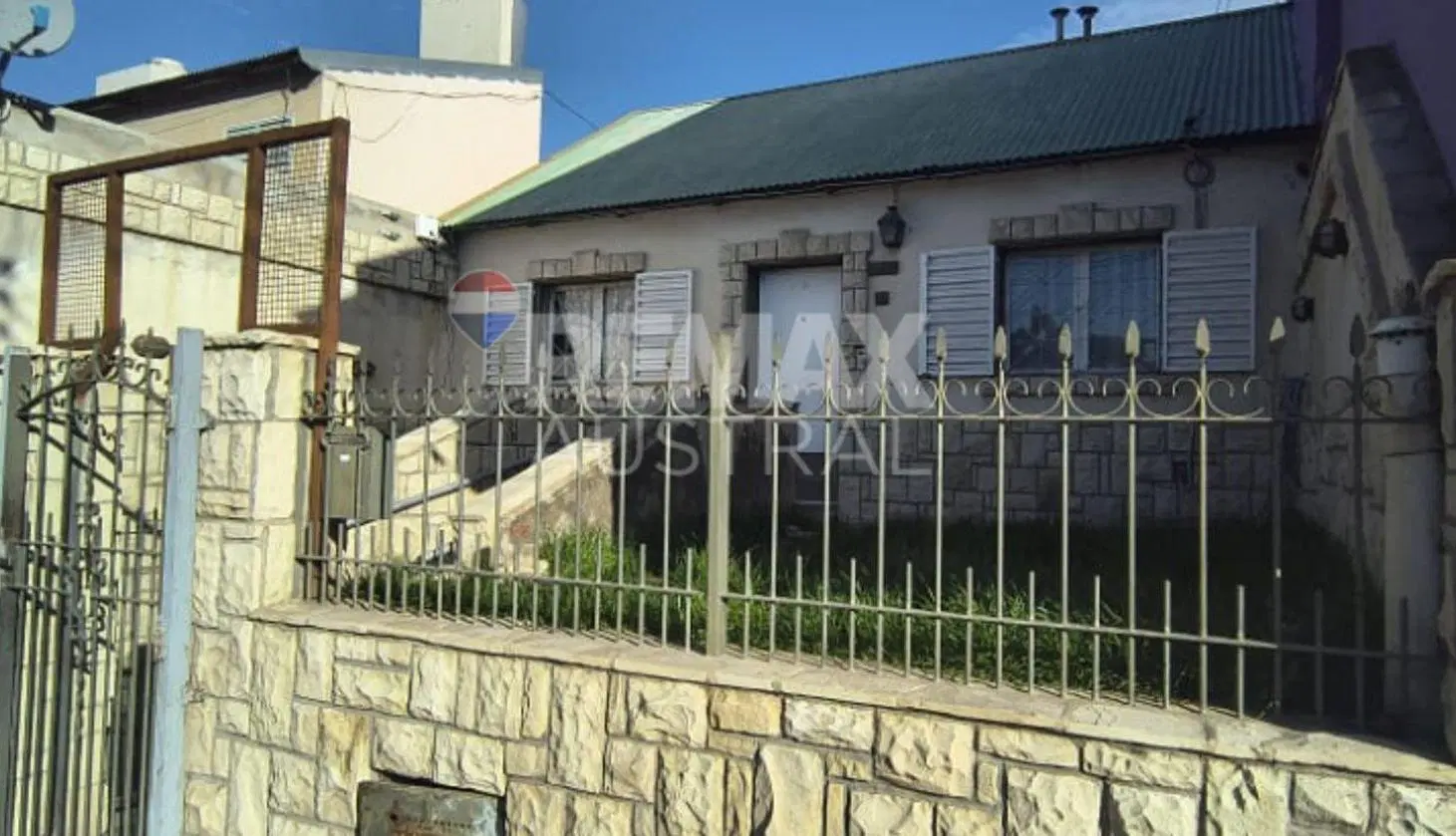 CASA EN VENTA AVENIDA POLONIA-NO APTA CREDITO 2