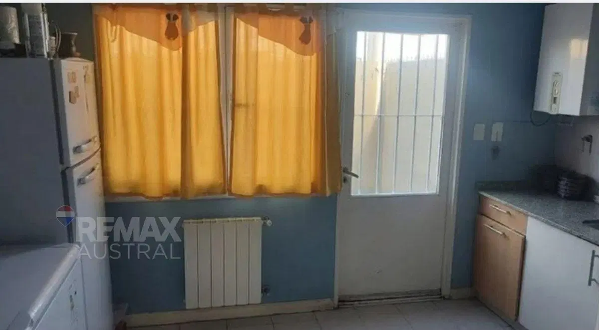 DEPTO 110 M2 CUBIERTOS AVDA. RIVADAVIA Y PATIO 8