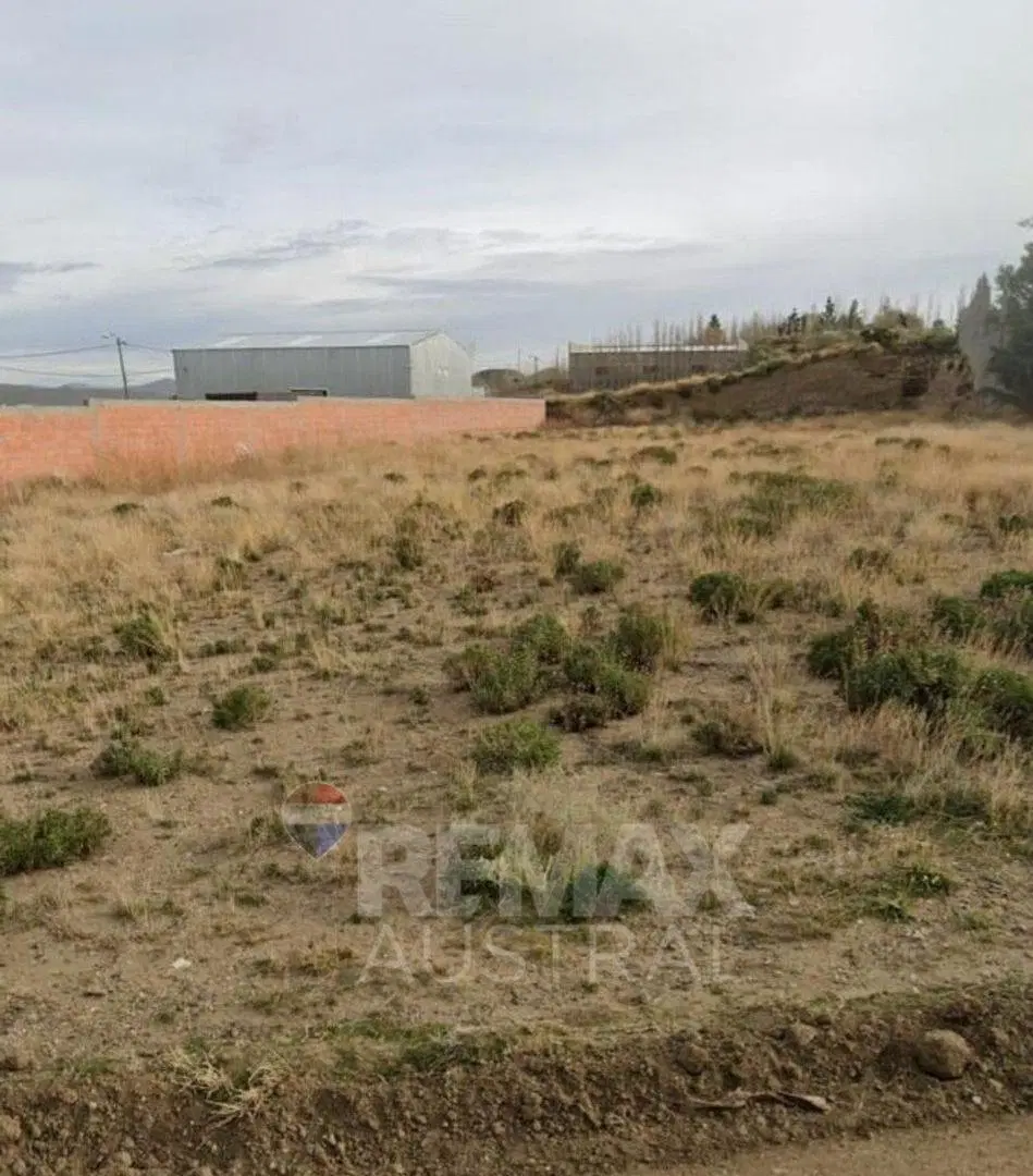 TERRENO 1645 M2 IDEAL INDUSTRIA 2