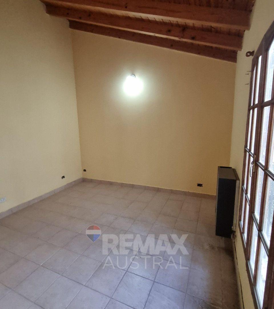 Foto de CASA MAS LOCAL COMERCIAL Y DEPOSITO, imagen 4