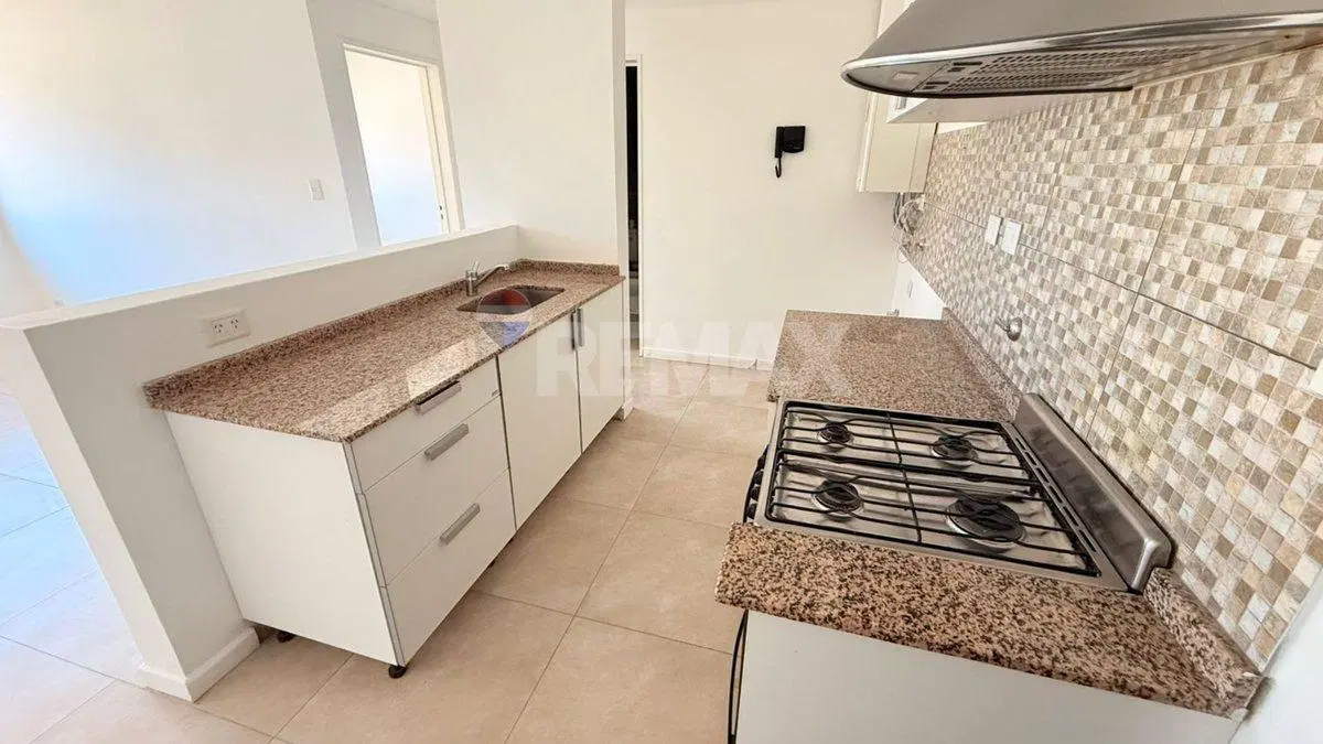 SE ALQUILA DPTO 1 DORMITORIO CENTRO 5