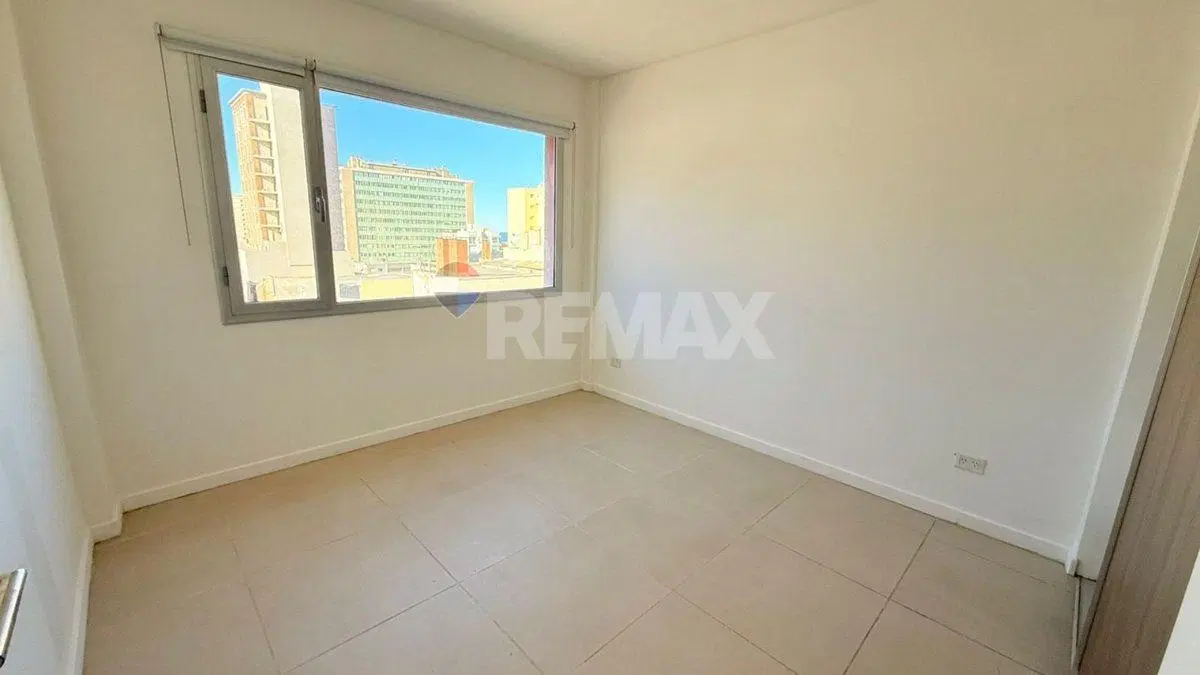 SE ALQUILA DPTO 1 DORMITORIO CENTRO 2