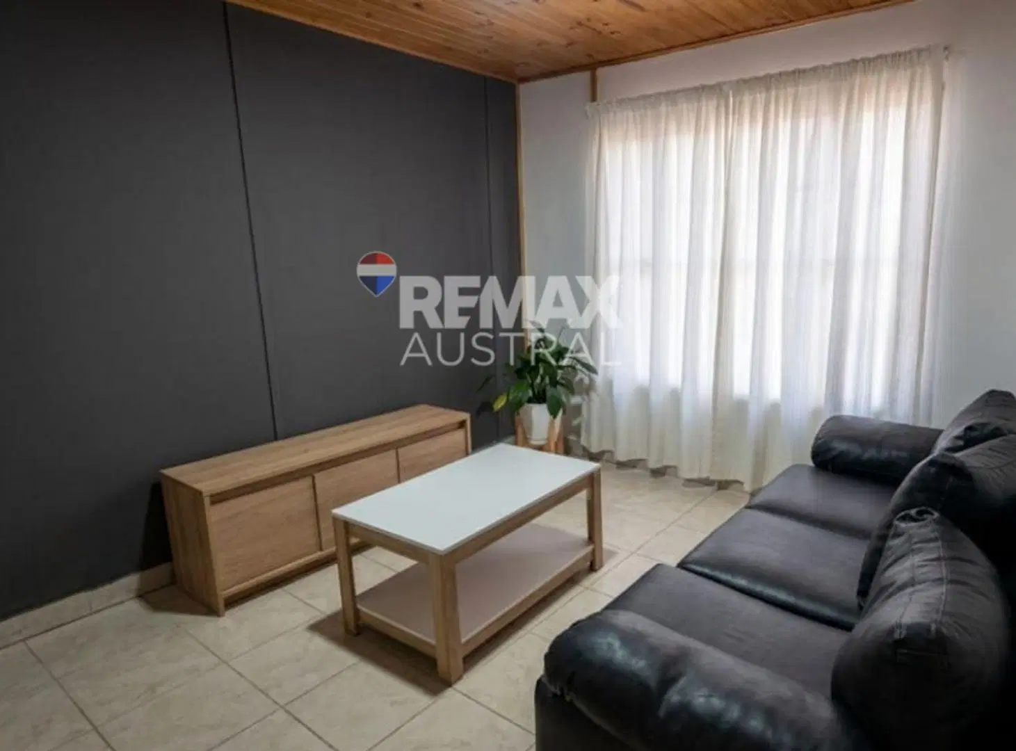 CASA EN VENTA B° LOS BRETES 3